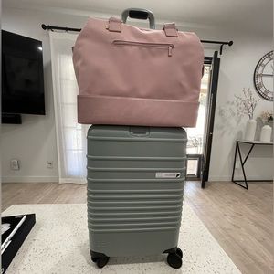 Beis carry-on, luggage